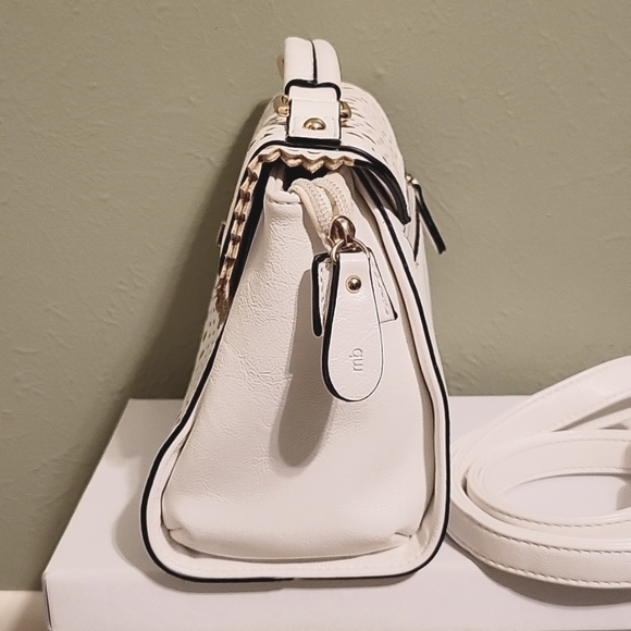 Melie Bianco Sophia laser cut top handle bag - Picture 7 of 8